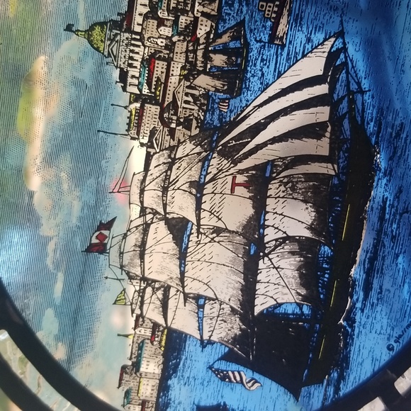 Glassmasters hanging stained glass art. From 1978s Our American Heritage Series. - Picture 3 of 4